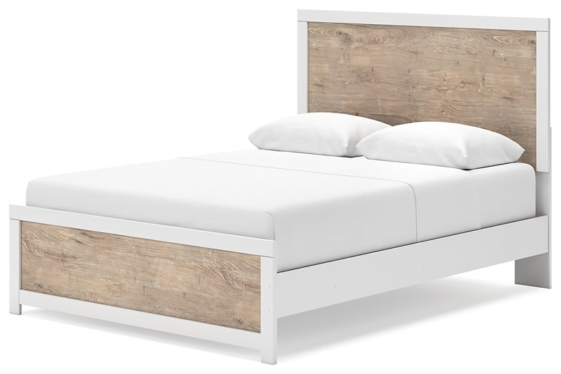 Charbitt  Panel Bed