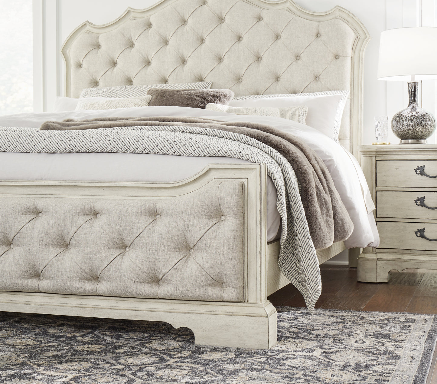 Arlendyne California King Upholstered Bed with Mirrored Dresser and 2 Nightstands